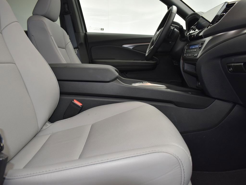 Used 2025 Honda Passport EX-L image 25