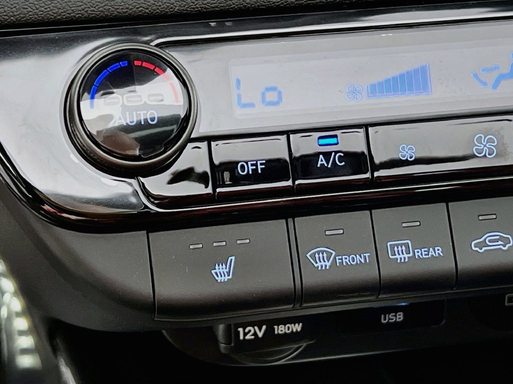 New 2026 Hyundai Elantra SEL Sport FWD image 17