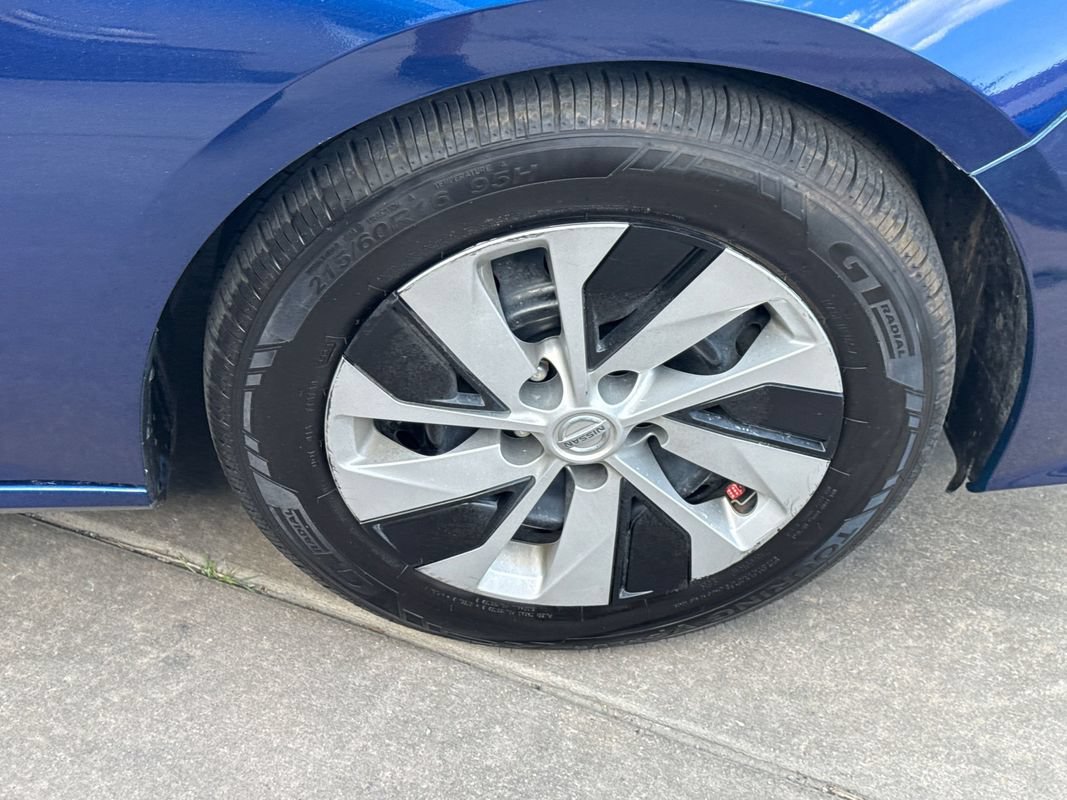 Used 2022 Nissan Altima 2.5 S FWD image 14