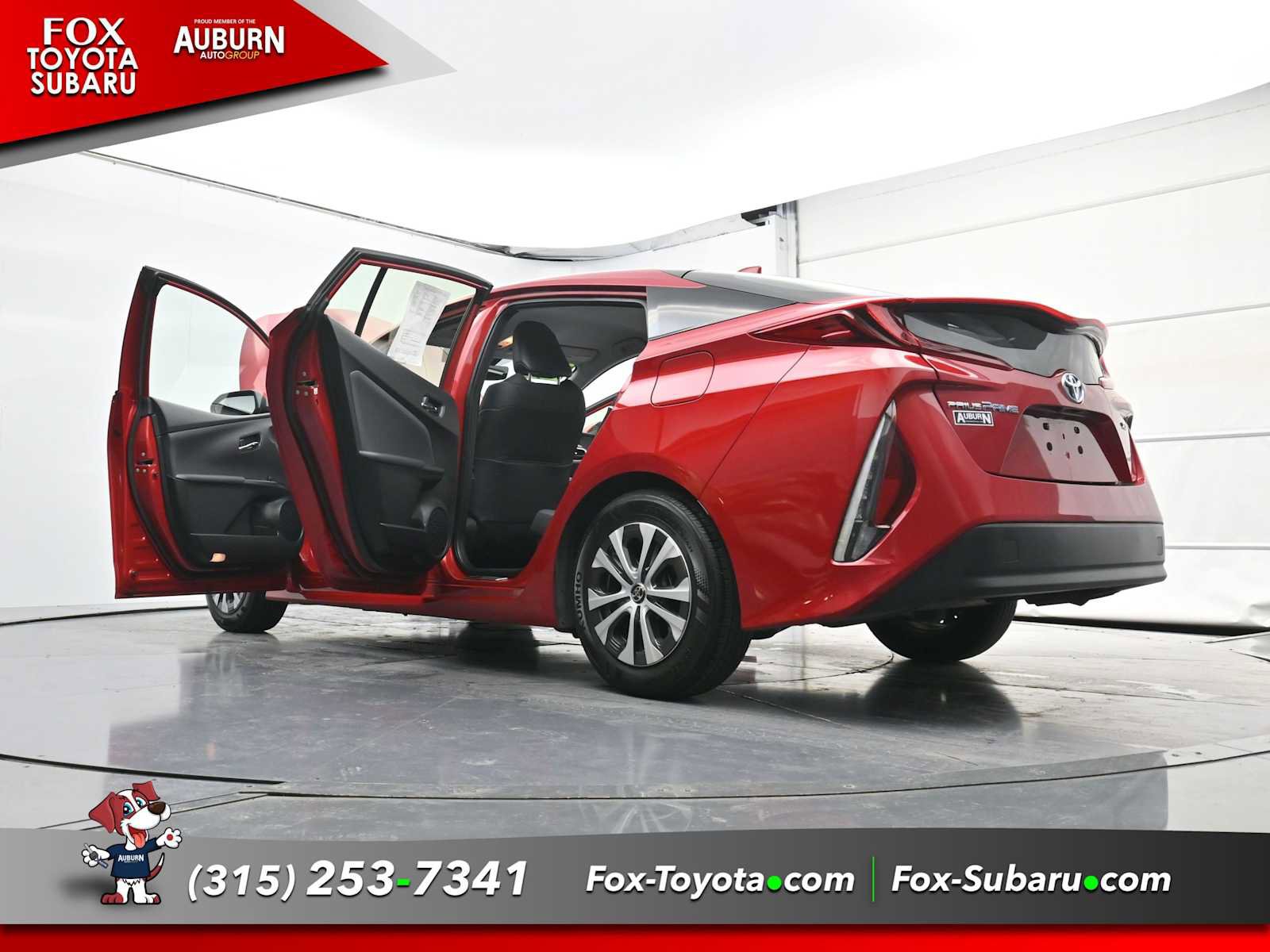 Used 2022 Toyota Prius Prime XLE image 32