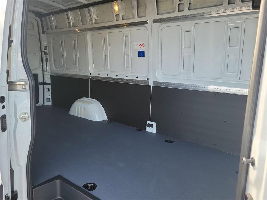 New 2026 Mercedes-Benz Sprinter 2500 image 13