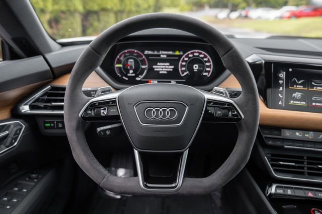 Used 2022 Audi e-tron GT Premium Plus AWD/4WD image 30
