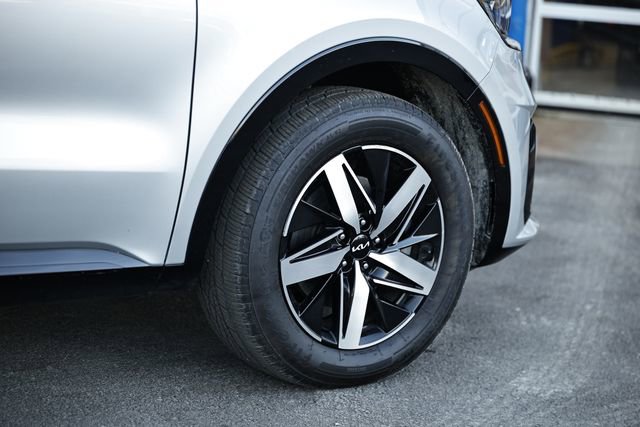 Used 2022 Kia Sorento S image 5