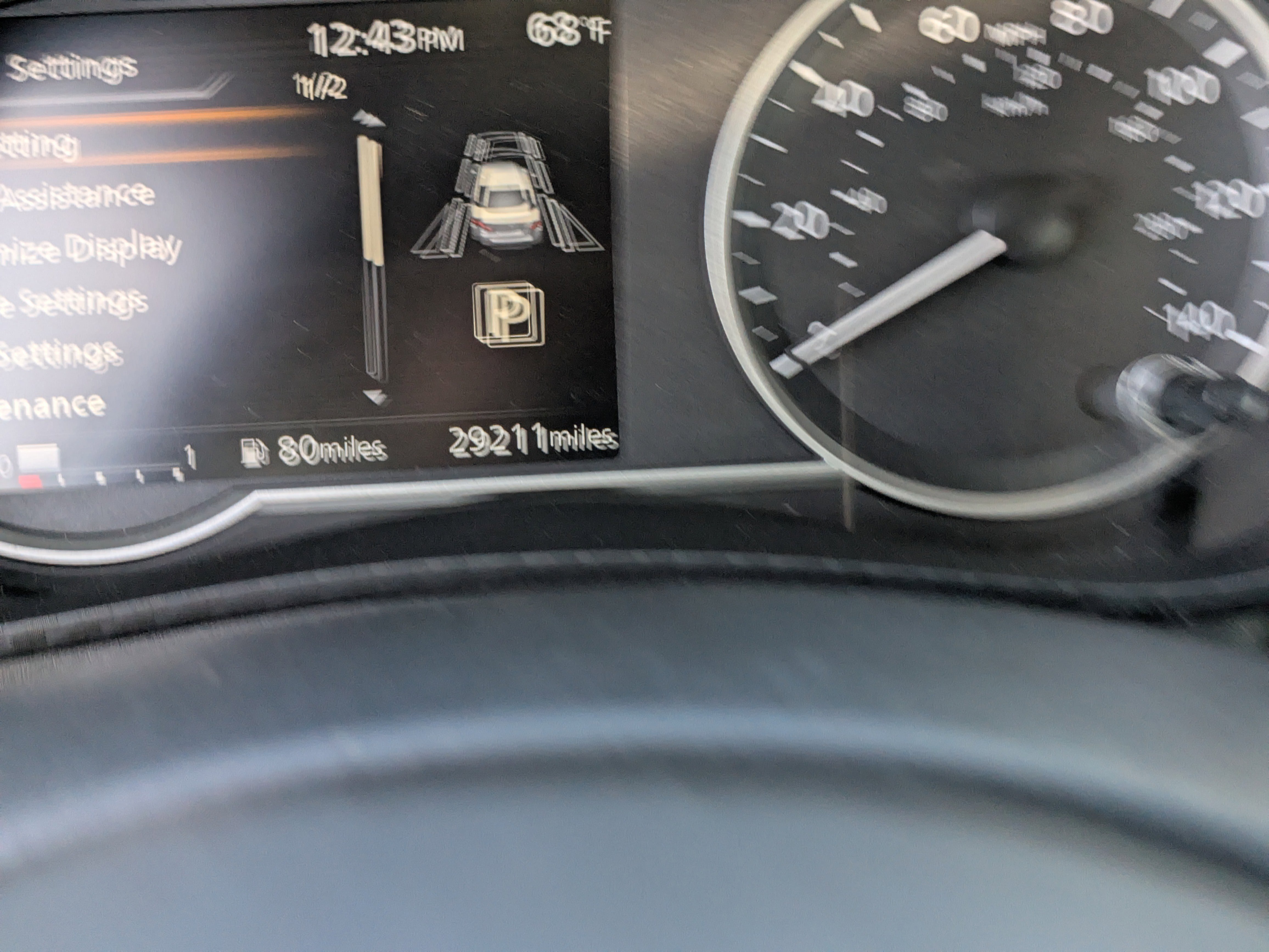 Used 2023 Nissan Versa SR w/ Trunk Package image 26