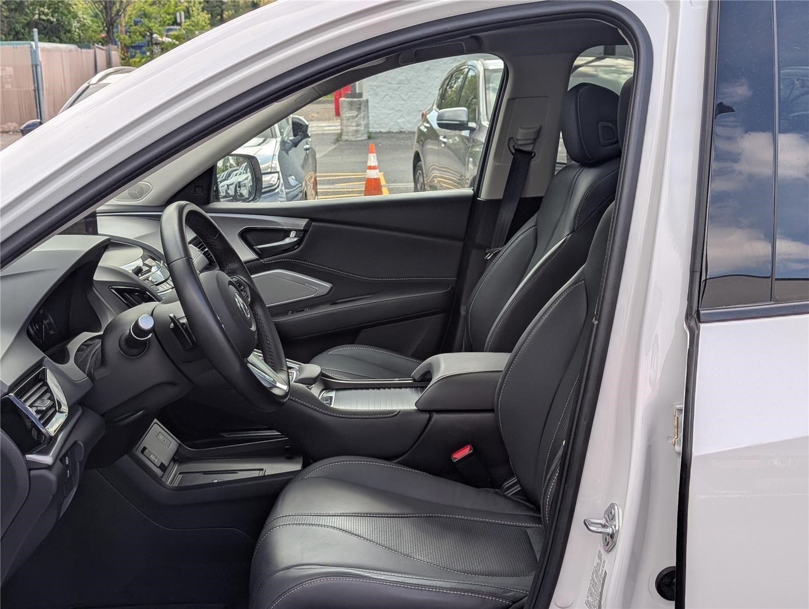 Used 2024 Acura RDX SH-AWD w/ Technology Package image 15