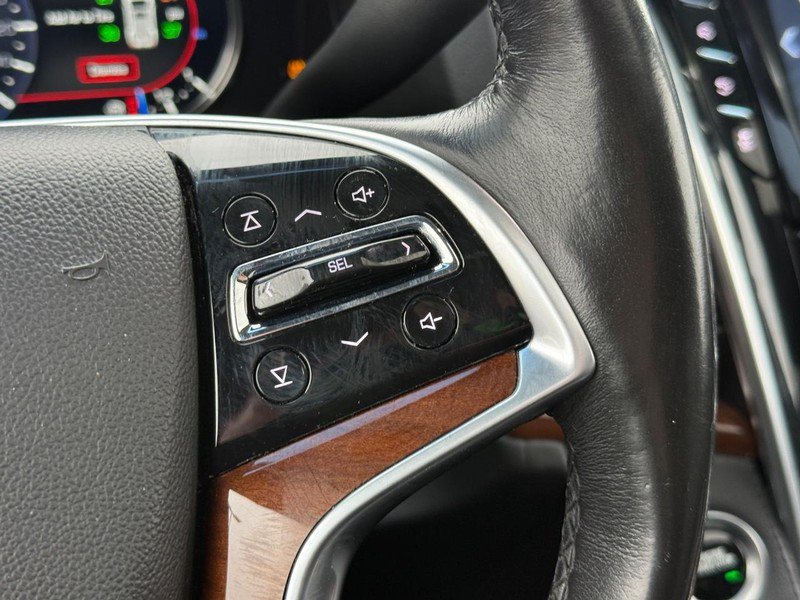 Used 2019 Cadillac Escalade Premium Luxury AWD/4WD image 20