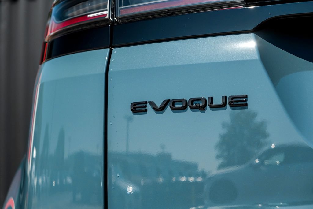 New 2026 Land Rover Range Rover Evoque Hoxton AWD/4WD image 8