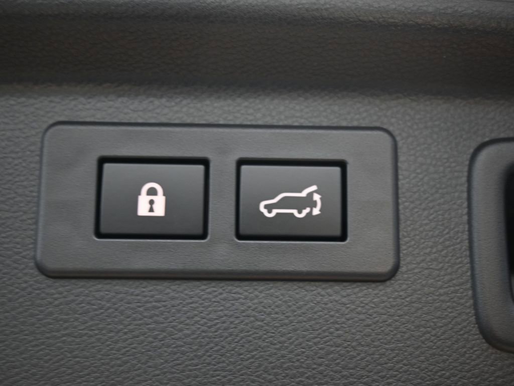 Used 2024 Subaru Forester Premium image 17