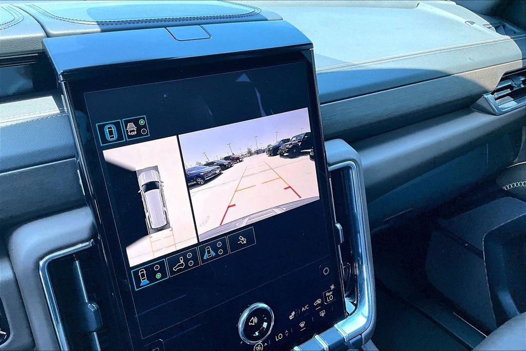 Used 2025 GMC Yukon XL Denali Ultimate w/ LPO, Floor Liner Package AWD/4WD image 28