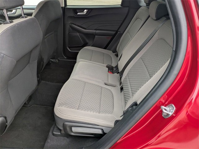 Used 2021 Ford Escape SE w/ SE Sport Appearance Package image 28