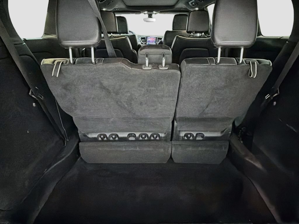 Used 2019 Chrysler Pacifica Limited w/ S Appearance Package FWD image 26