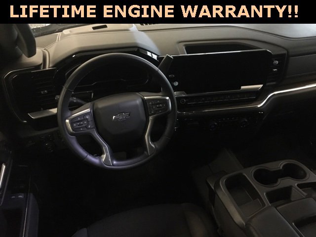 Used 2023 Chevrolet Silverado 1500 RST image 3