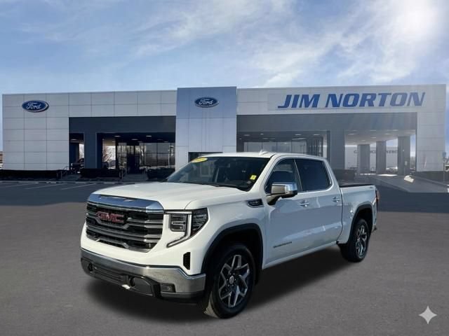 Used 2023 GMC Sierra 1500 SLT w/ SLT Convenience Package AWD/4WD image 10