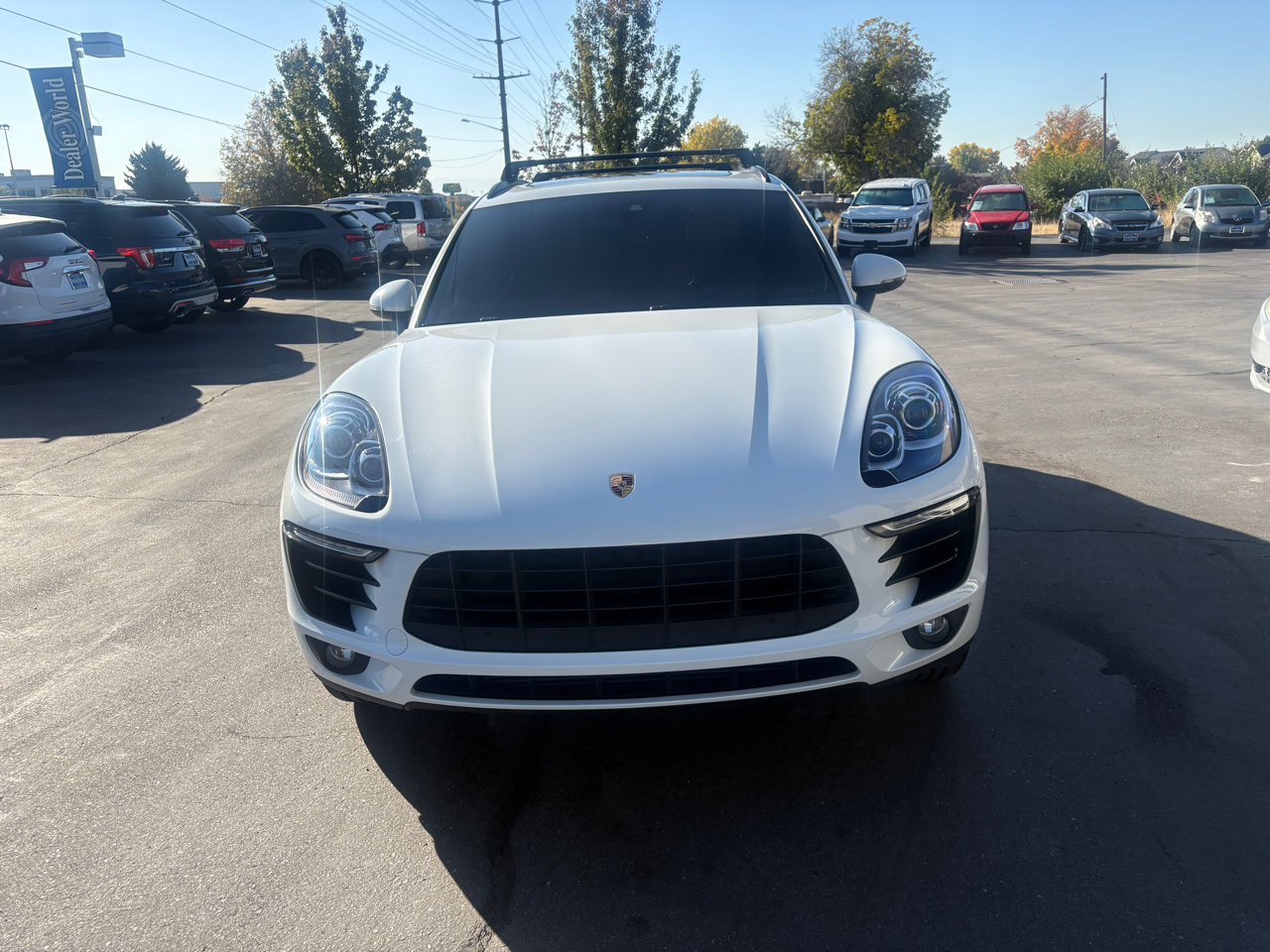 Used 2018 Porsche Macan image 3
