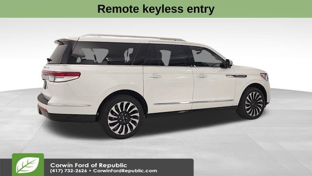 Used 2024 Lincoln Navigator L Black Label image 9