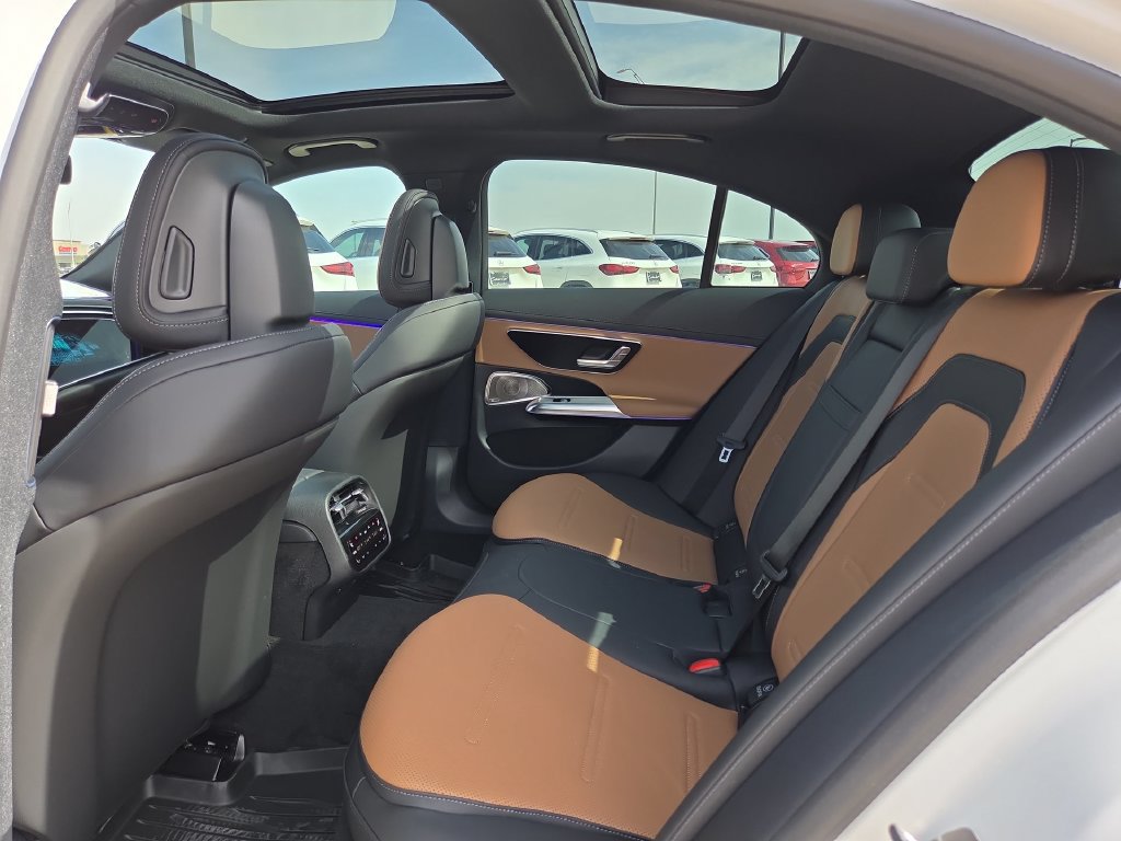 New 2027 Mercedes-Benz E 53 AMG e 4MATIC Sedan image 13