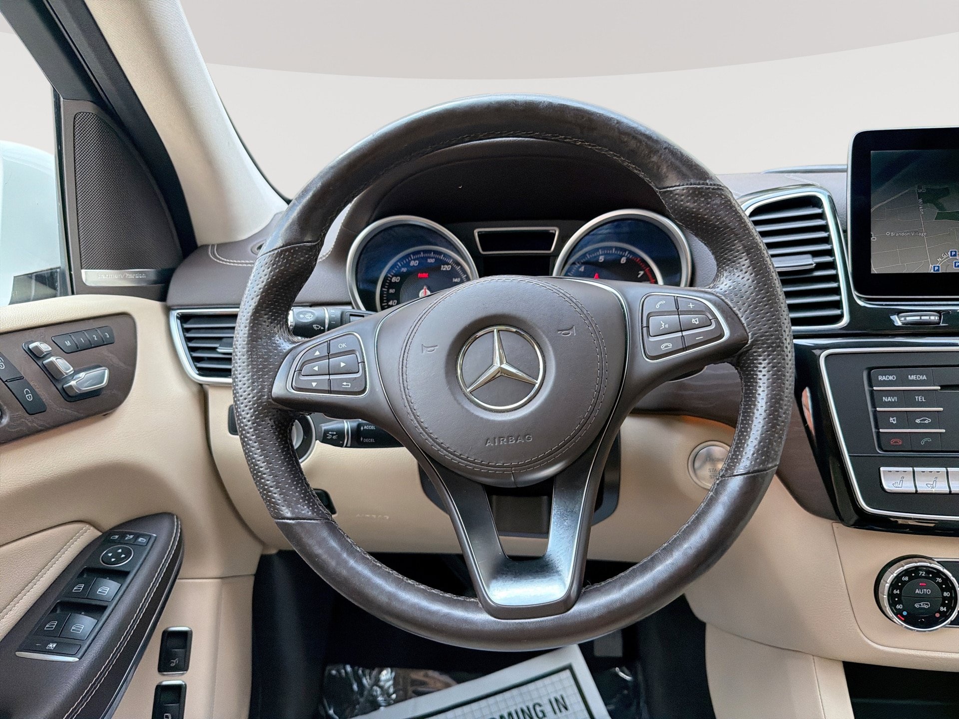 Used 2017 Mercedes-Benz GLS 550 4MATIC image 11