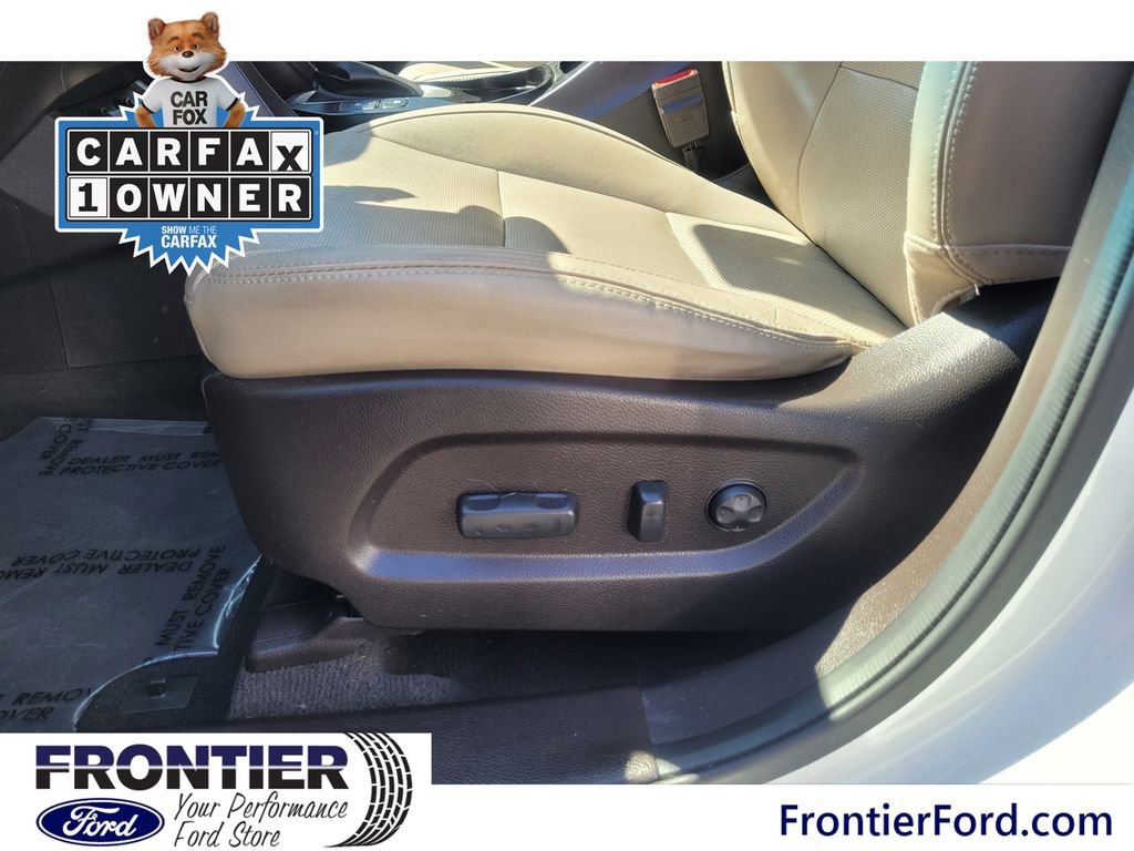 Used 2017 Hyundai Santa Fe SE image 9