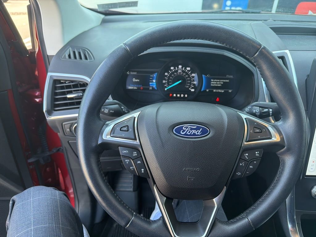 Used 2023 Ford Edge Titanium w/ Equipment Group 301A AWD/4WD image 10