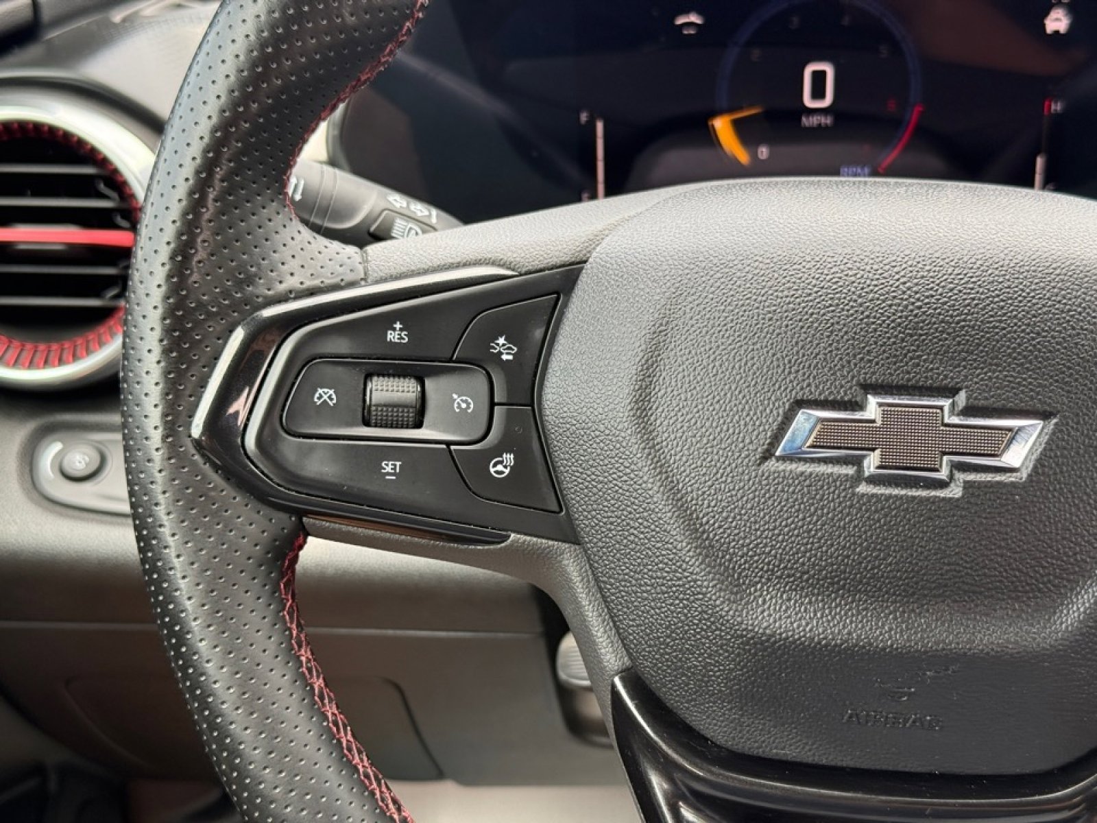 Used 2024 Chevrolet Trax RS w/ Driver Confidence Package image 24