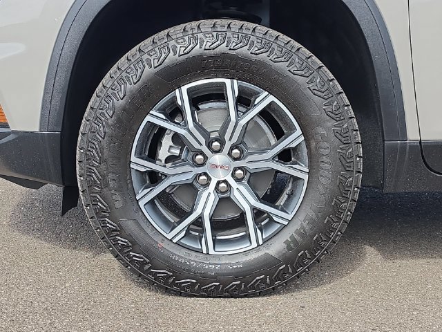 New 2026 GMC Acadia AT4 w/ Luxury Package AWD/4WD image 23