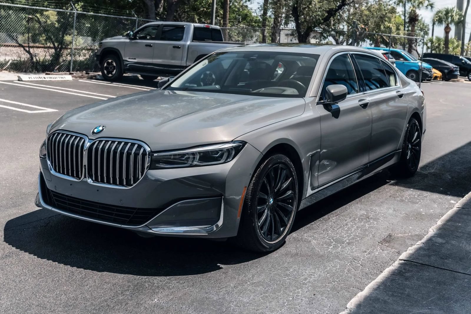 Used 2022 BMW 740i xDrive w/ Premium Package AWD/4WD image 9