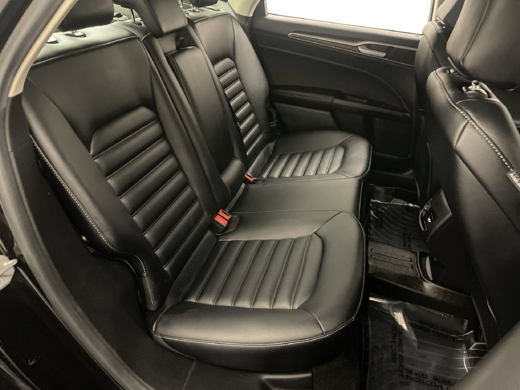 Used 2020 Ford Fusion SEL FWD image 20