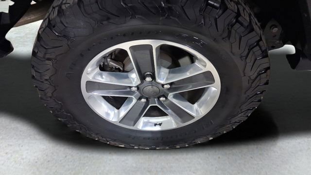 Used 2020 Jeep Wrangler Sport image 18