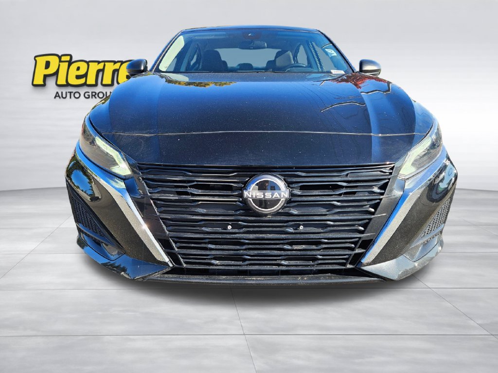 Used 2025 Nissan Altima 2.5 SV FWD image 8