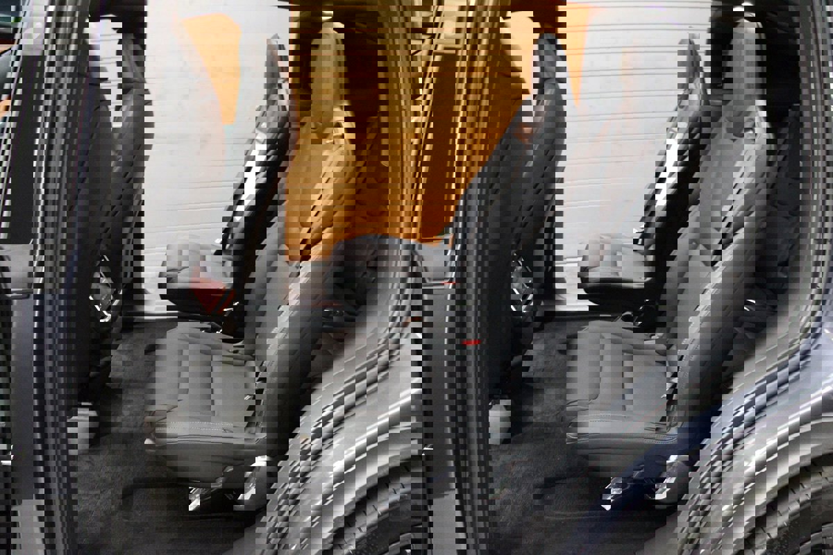 Used 2022 Tesla Model X Plaid image 19