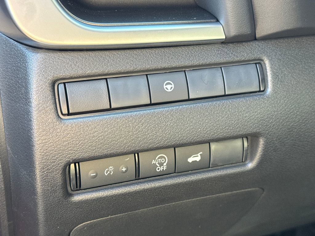 New 2026 Nissan Rogue SV image 33