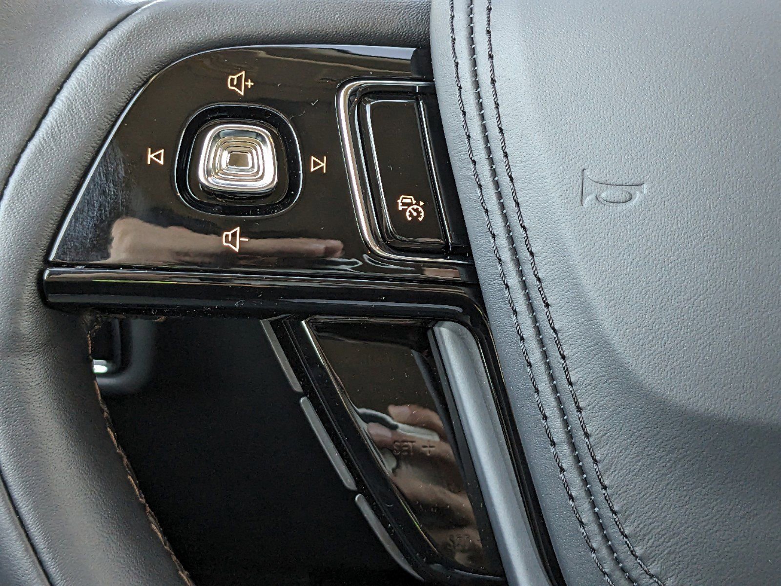 New 2025 Lincoln Aviator Reserve w/ Illumination Package image 29