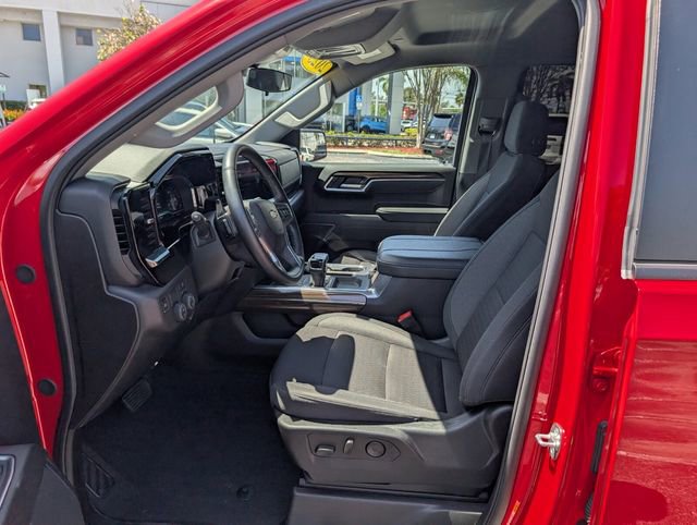 Used 2025 Chevrolet Silverado 1500 LT w/ Protection Package RWD image 10