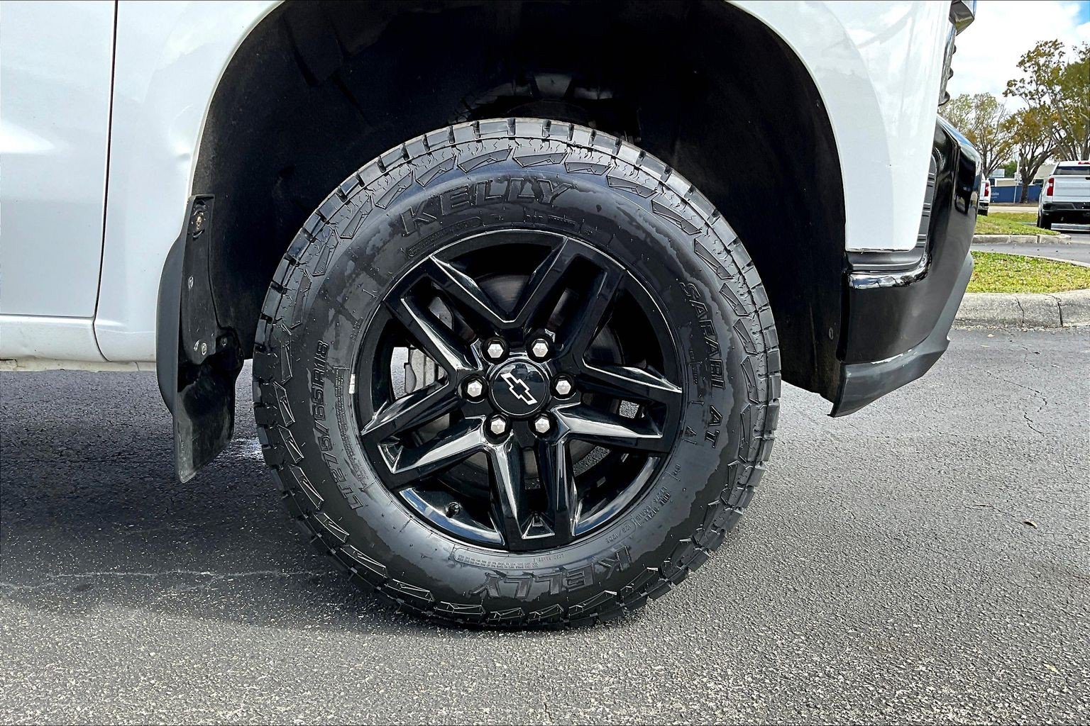 Used 2021 Chevrolet Silverado 1500 Custom Trail Boss AWD/4WD image 10