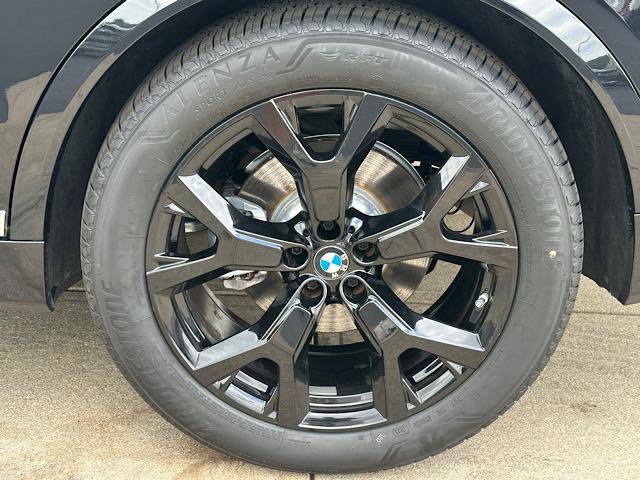 Certified 2023 BMW X7 xDrive40i w/ Premium Package AWD/4WD image 31