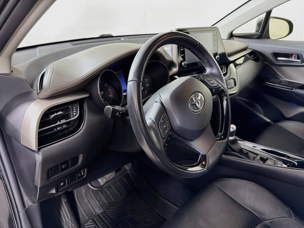 Used 2020 Toyota C-HR Limited FWD image 10