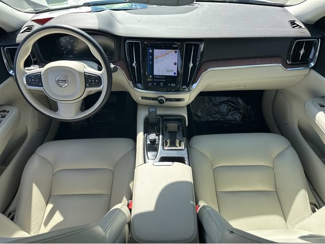 Used 2022 Volvo S60 T8 R-Design Expression w/ Premium Package AWD/4WD image 19