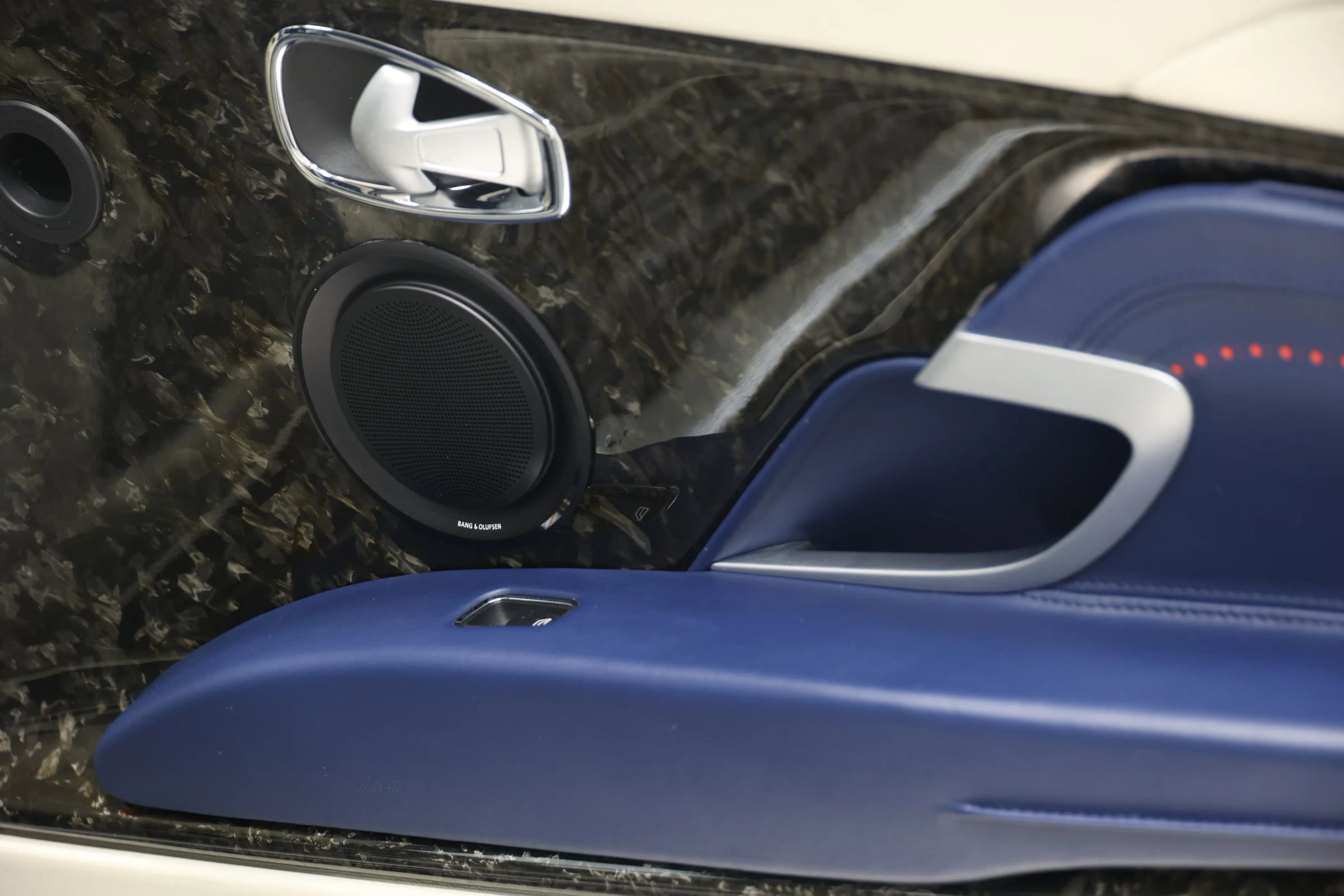 Used 2017 Aston Martin DB11 V12 image 72