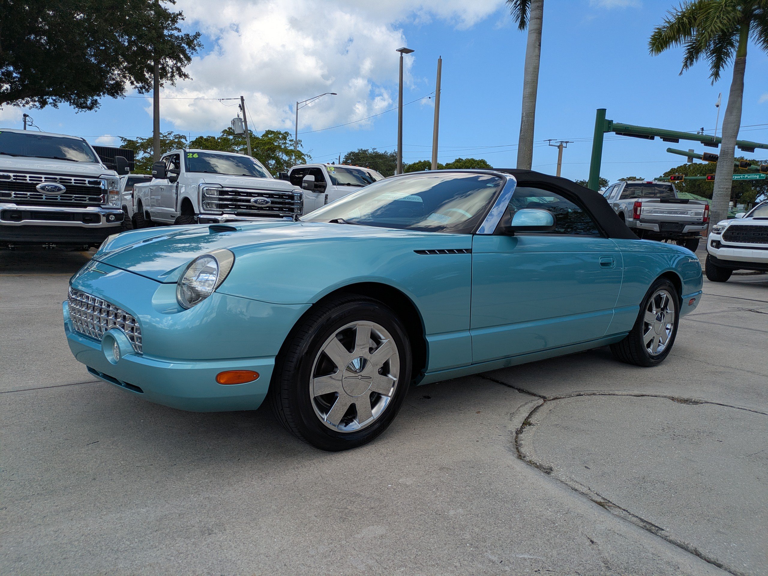 Used 2002 Ford Thunderbird RWD image 7