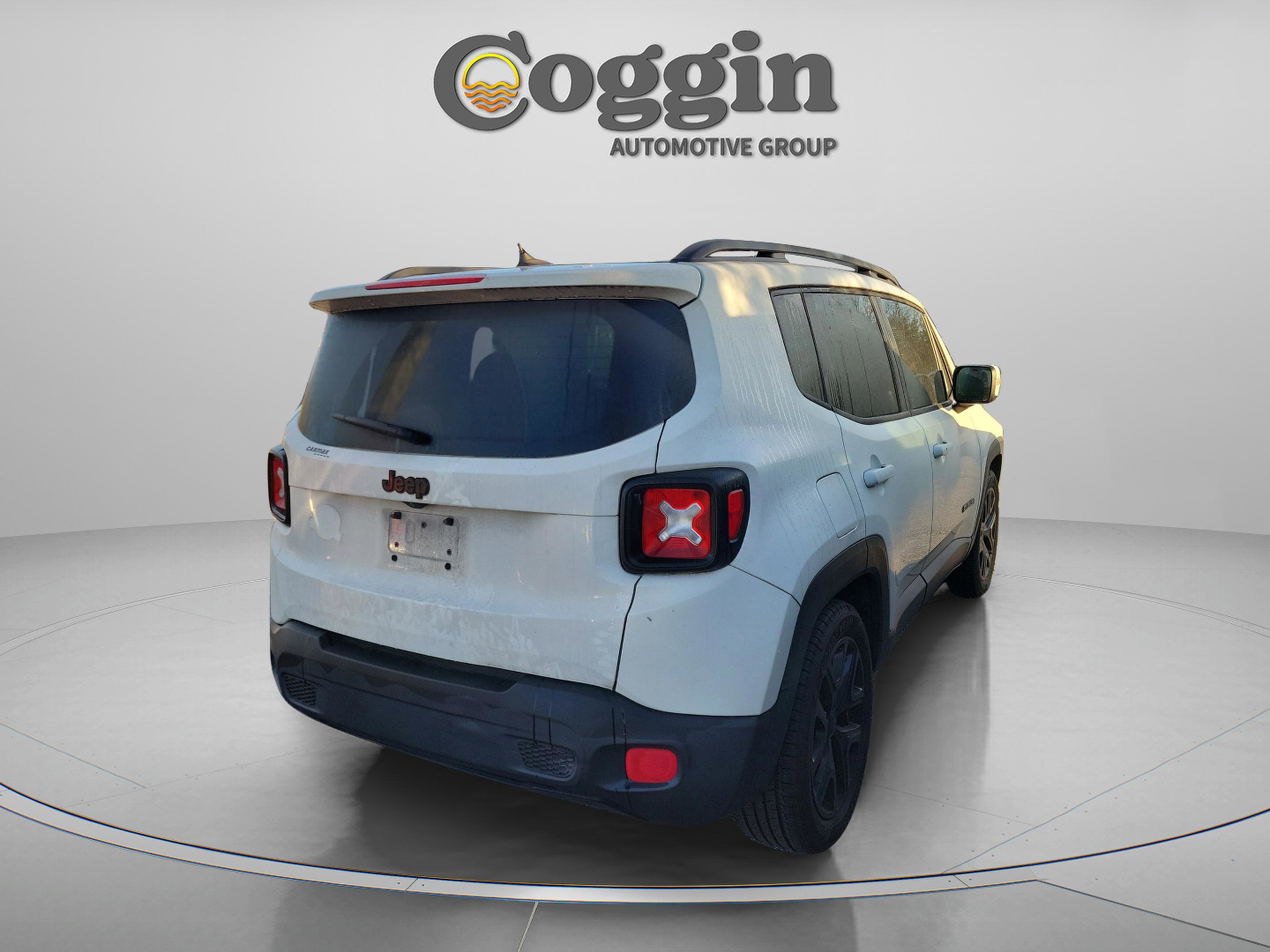 Used 2017 Jeep Renegade Altitude image 6