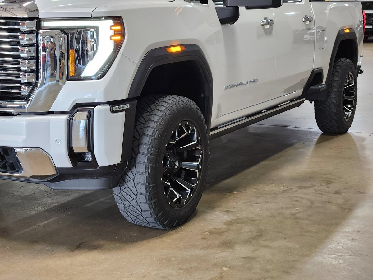 Used 2024 GMC Sierra 2500 Denali w/ Denali Reserve Package AWD/4WD image 17