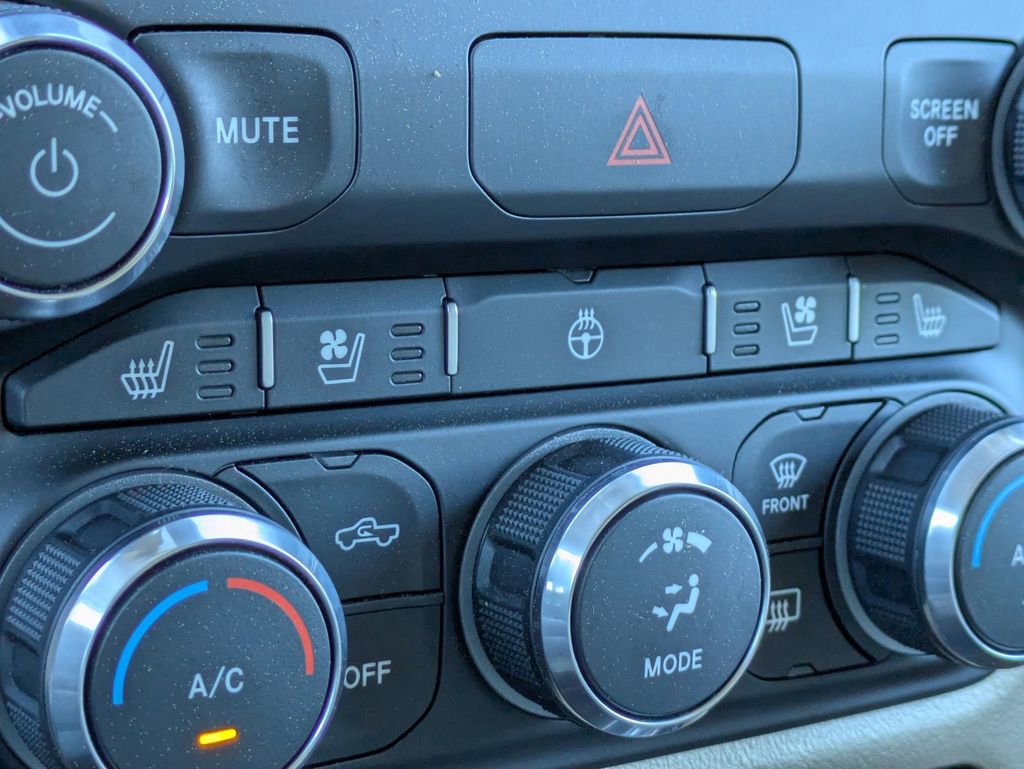 Used 2020 RAM 1500 Laramie image 23