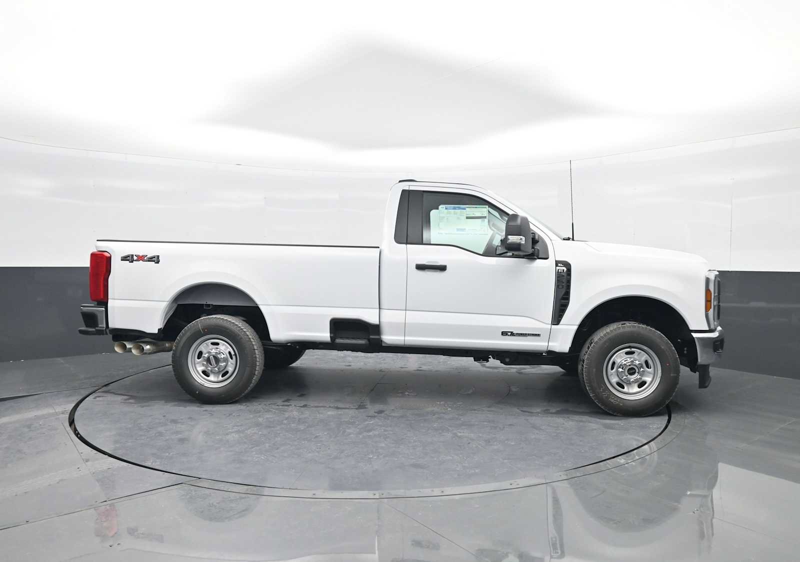 New 2026 Ford F250 XL w/ XL Chrome Package AWD/4WD image 9