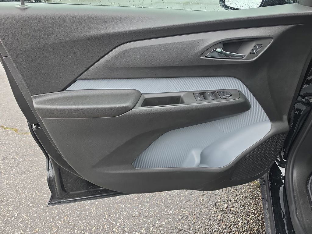 New 2027 Chevrolet Bolt LT w/ Comfort Package image 23