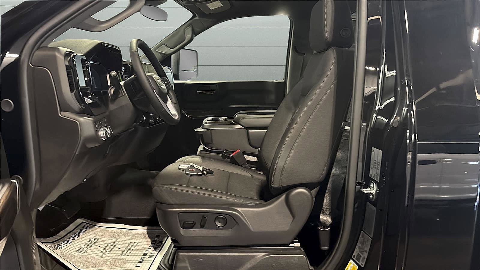 New 2026 GMC Sierra 3500 SLE w/ SLE Convenience Package image 9