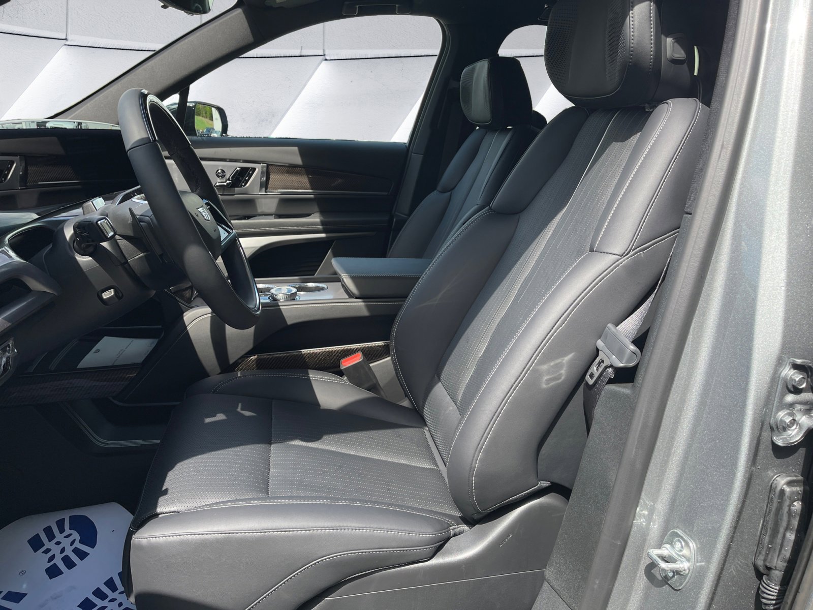 New 2026 Cadillac Vistiq Sport image 10