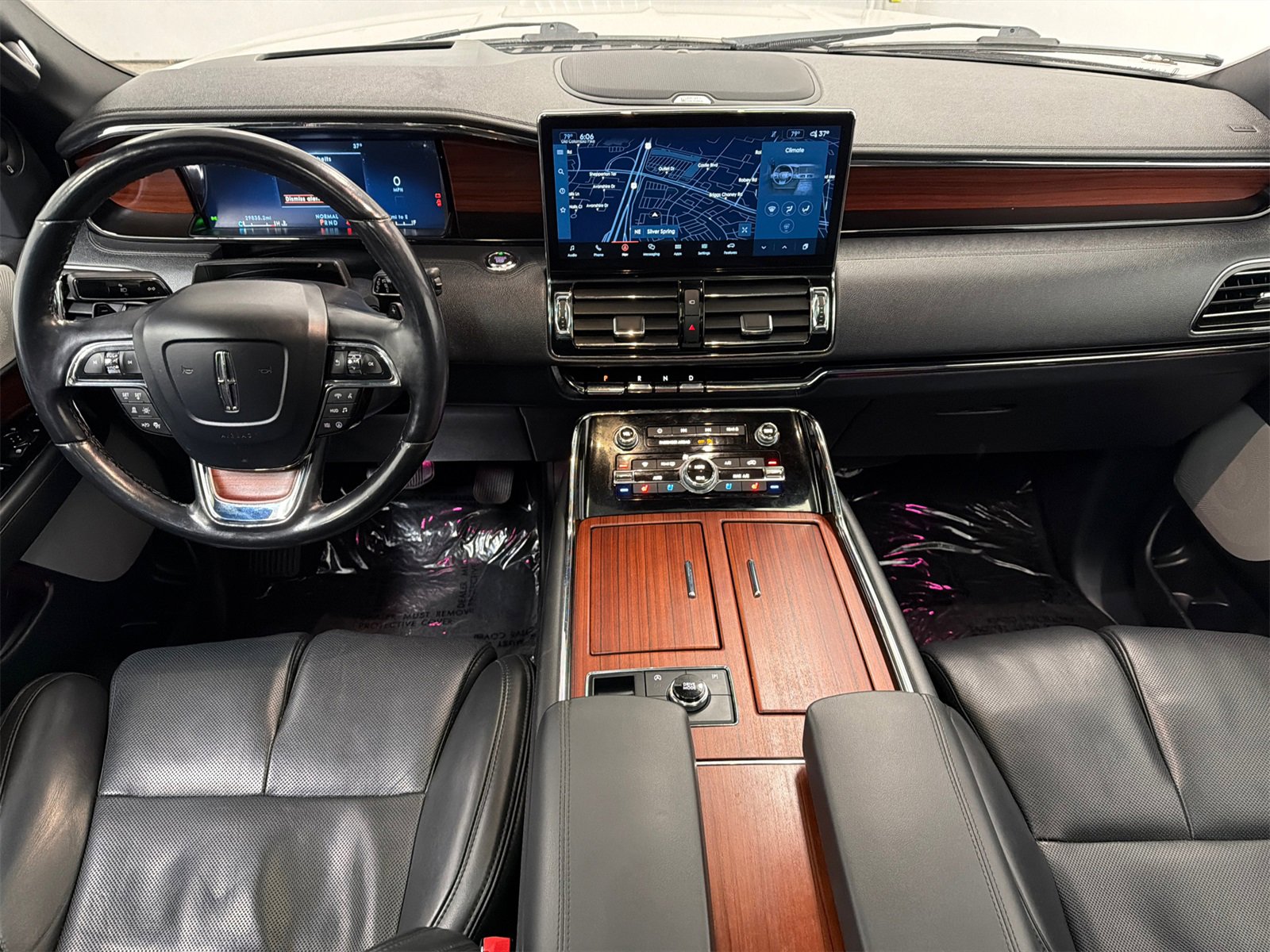 Used 2022 Lincoln Navigator L Reserve w/ Equipment Group 201A image 23