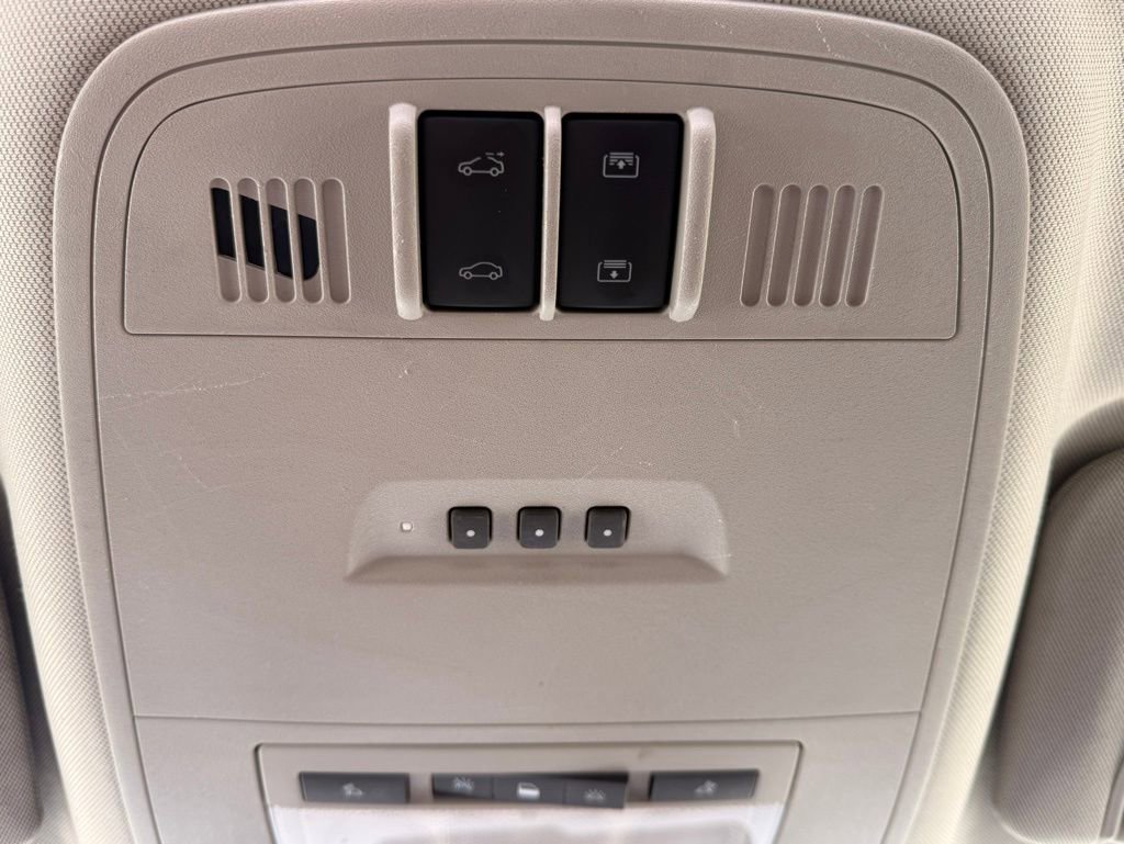 Used 2013 Buick LaCrosse Touring image 32