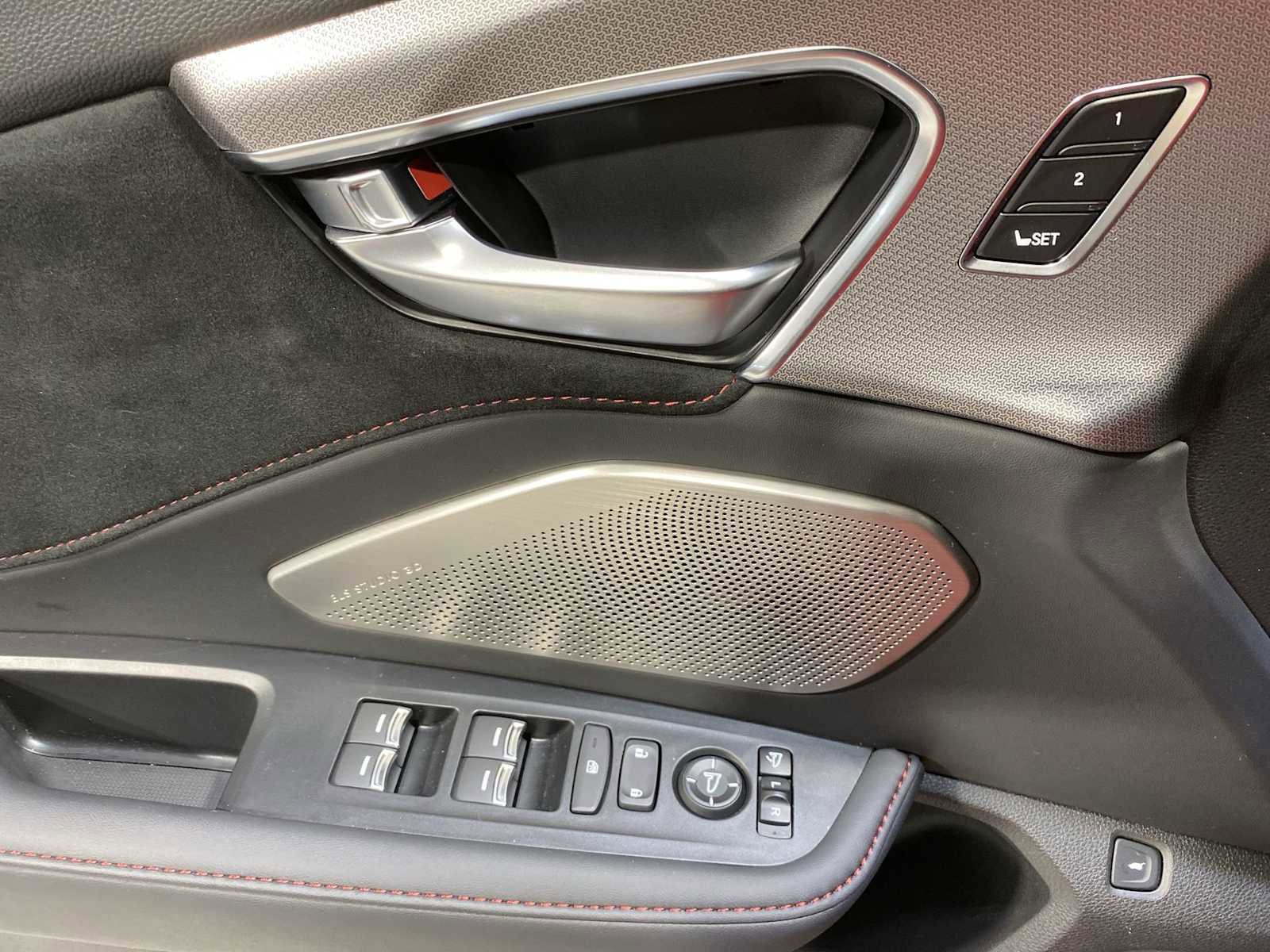 Used 2025 Acura RDX A-Spec image 23