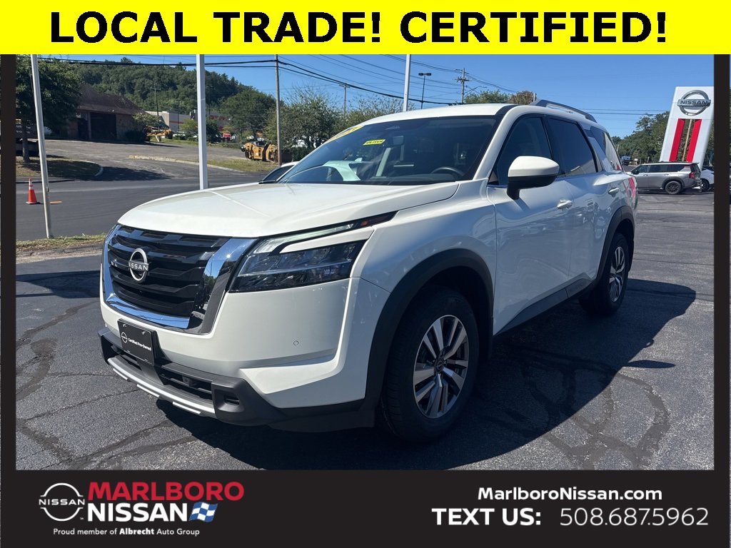 Certified 2023 Nissan Pathfinder SL image 3